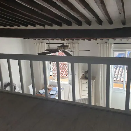 Plein Coeur De Village Appartement
